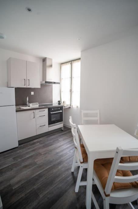 Saint Sauveur Apartment ดีน็อง ภายนอก รูปภาพ